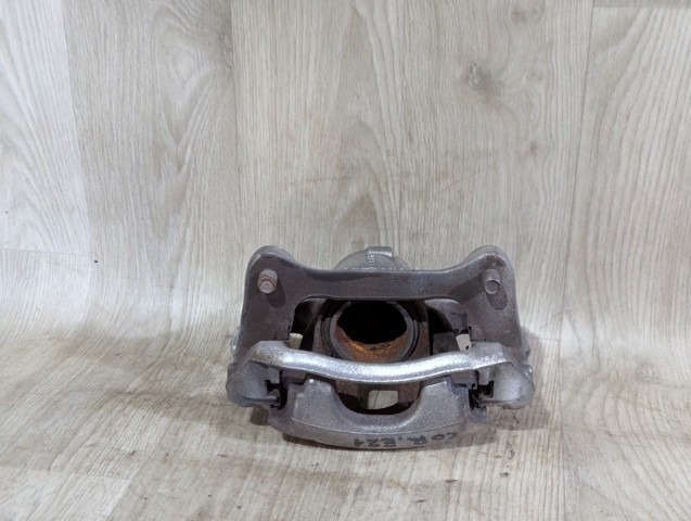 Супорт гальмівний, передній, правий 4773002590 TOYOTA