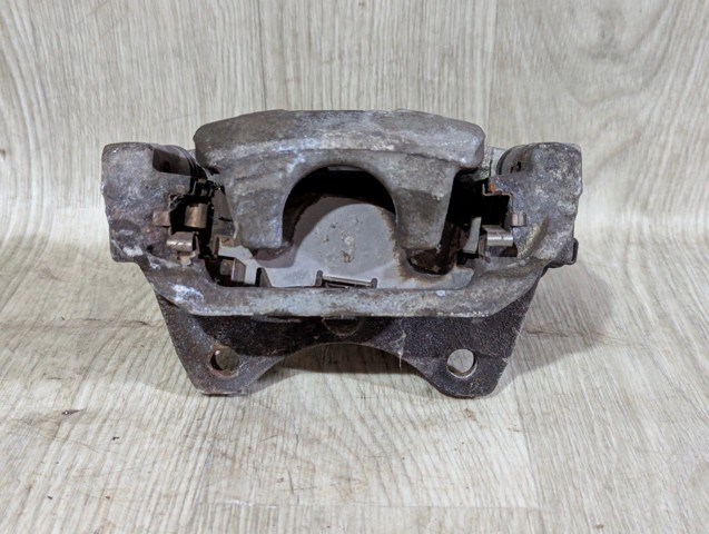 Супорт гальмівний задній правий 478300E090 TOYOTA