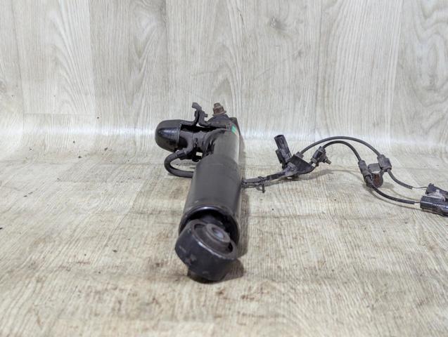 Стійка задня права 4853048400 TOYOTA