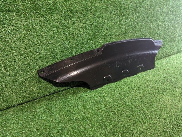 Направляюча заднього бампера 51127906845 BMW