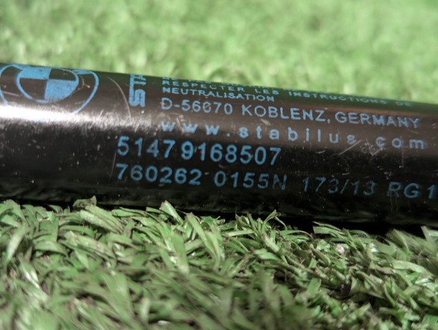 Амортизатор полиці багажника 51479168507 BMW