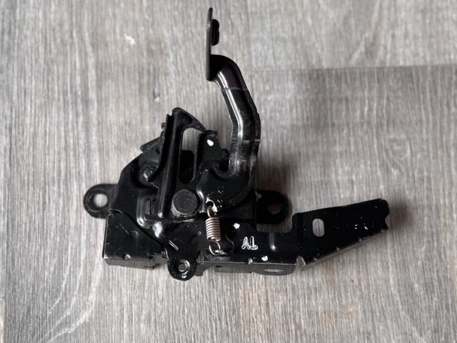 Замок капота 5351002790 TOYOTA