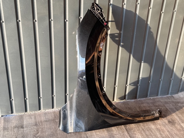 Переднє праве крило 5381148240 TOYOTA