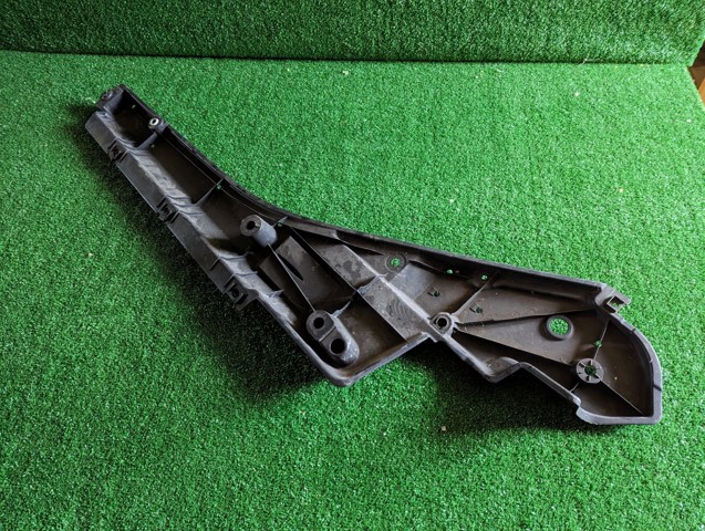 Захист днища, правий 5816542040 TOYOTA