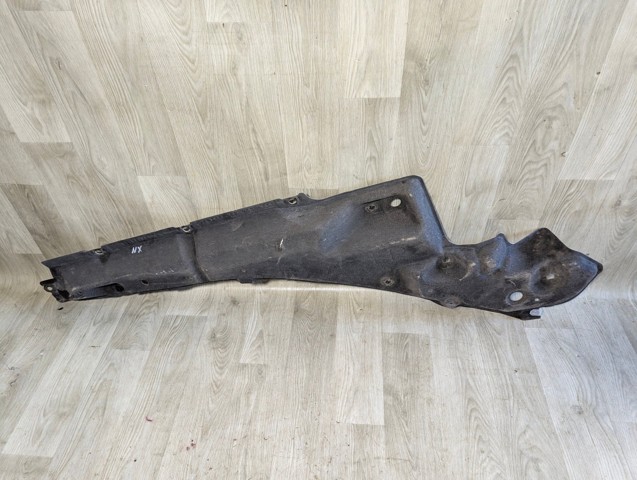 Захист днища, правий 5816548070 TOYOTA