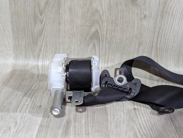 Ремінь безпеки передній лівий 7322006390C3 TOYOTA