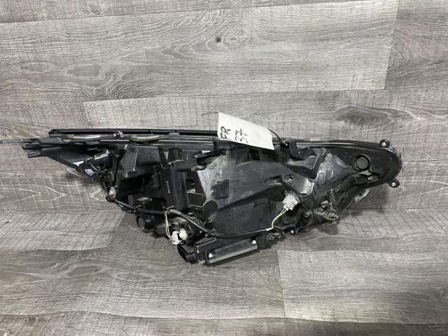Фара дальнього світла в зборі 8118542840 TOYOTA