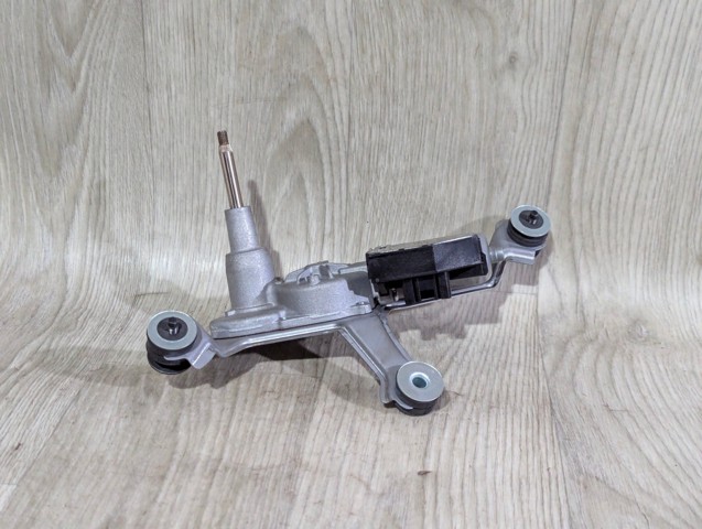 Двигун склоочисника заднього скла 8513042101 TOYOTA