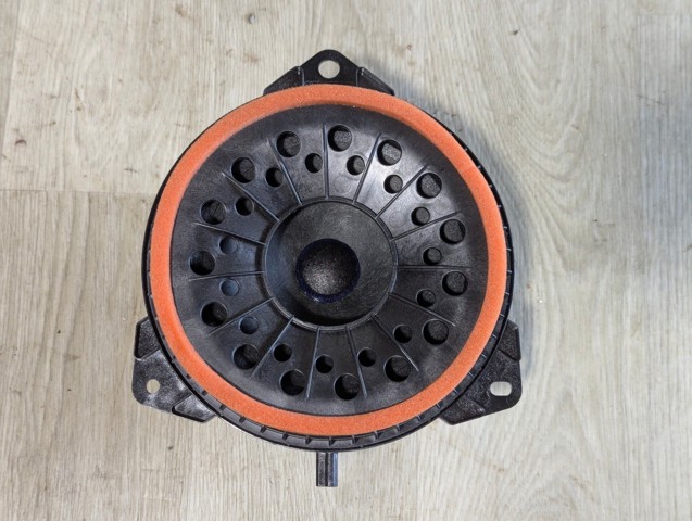 Динамік передній 8616042160 TOYOTA