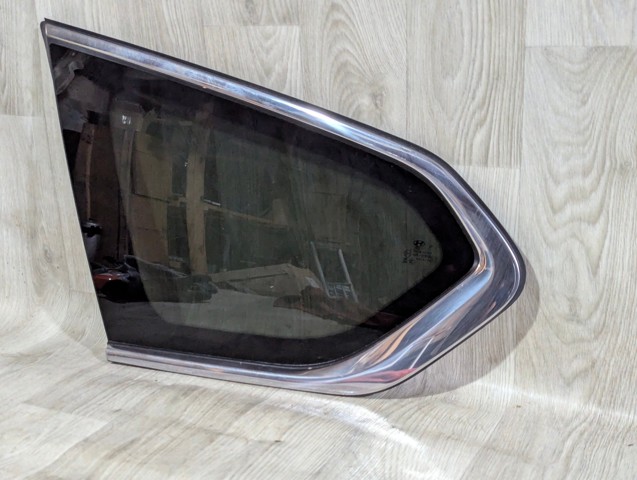 Скло багажного відсіку, ліве 87810S1100 HYUNDAI