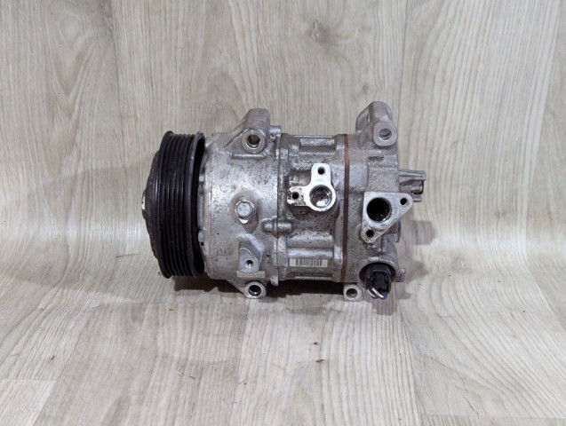 Компресор кондиціонера 8831078011 TOYOTA