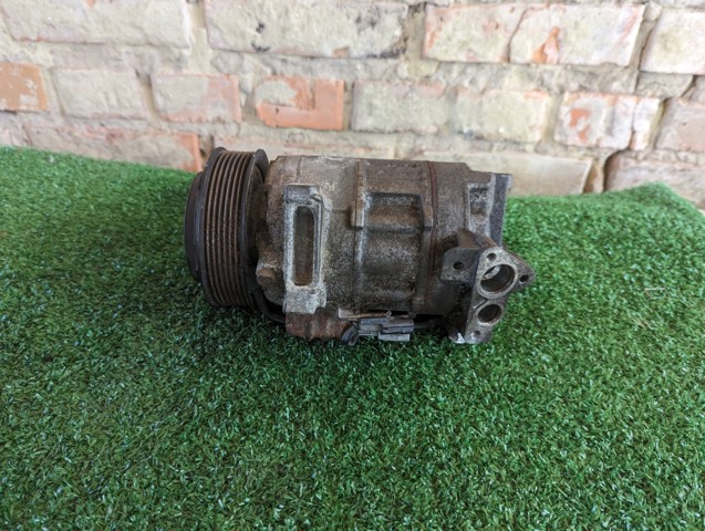 Компресор кондиціонера 926004EB0A NISSAN