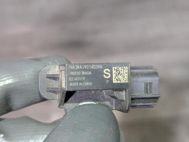 Датчик подушки безпеки 988303RA0A NISSAN