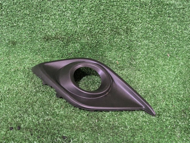 Заглушка протитуманки передньої правої BHR150C11 MAZDA