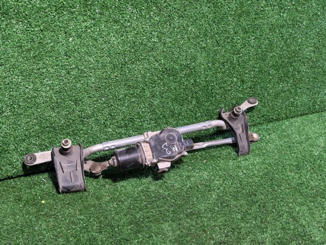 Трапеція щіток лобового скла BHS267360A MAZDA