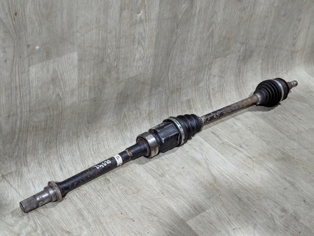 Піввісь передня, права FTC12550X MAZDA