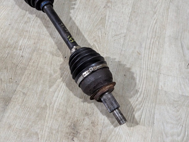 Привід лівий GDB12560XA MAZDA