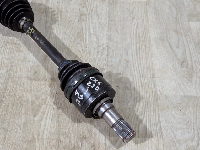 Привід передній лівий GDB12560XA MAZDA