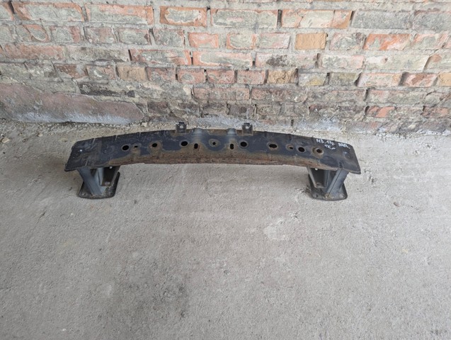 Буфер бампера переднього GHP950070 MAZDA
