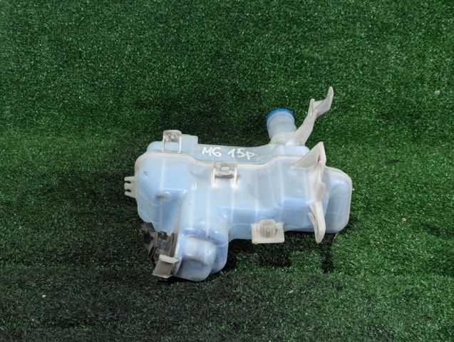 Бачок омивача лобового скла GHR167480 MAZDA