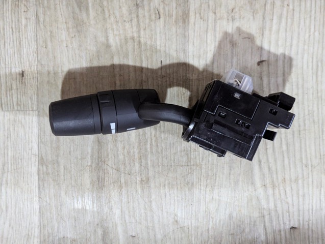 Перемикач підрульовий, правий KS0266128 MAZDA