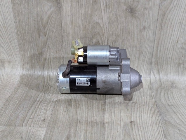 Стартер автомобільний M001T81582 MAZDA