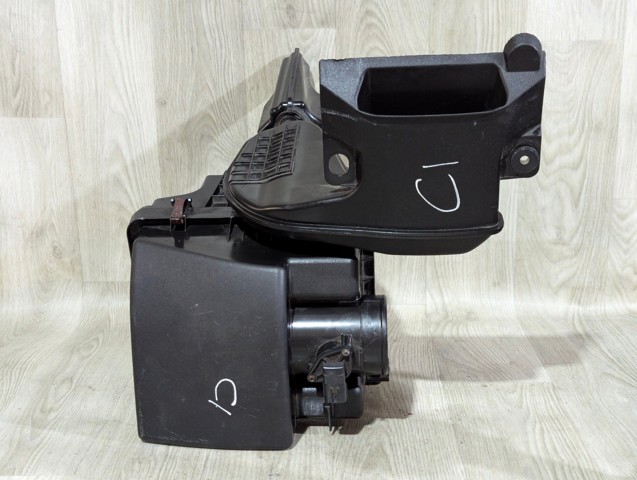 Корпус повітряного фільтра, верхня частина SH01133AXB MAZDA