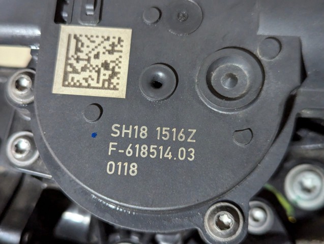 Насос системи охолодження SH1815100 MAZDA