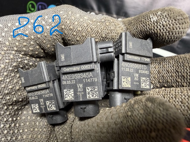 Датчик AIRBAG передній 4KE959345A VAG