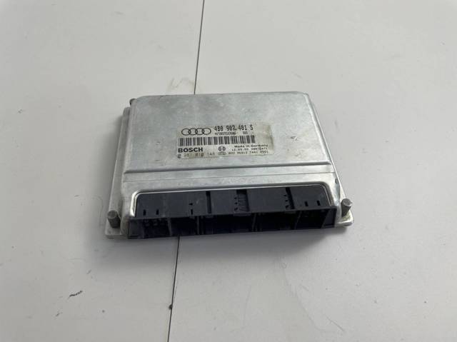 Комп'ютер двигуна Audi A6 C5