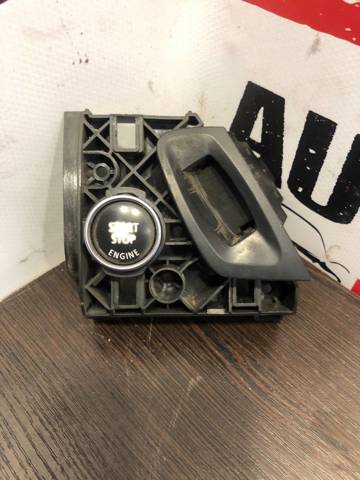 Кнопка запуску двигуна 6967675 BMW