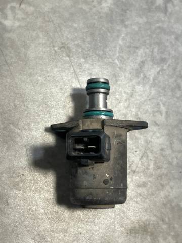 Клапан MPL рульової рейки A2114600984 MERCEDES