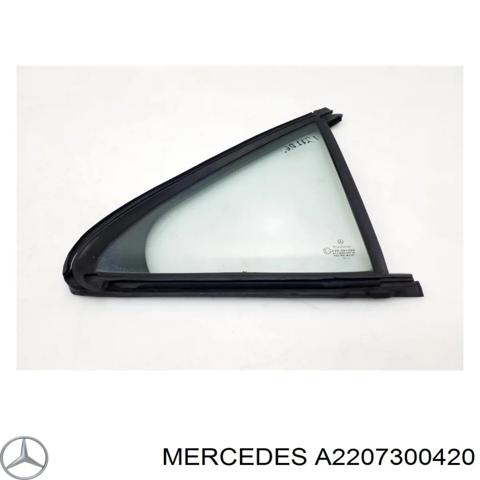 Скло кутове дверей задніх A2207300420 MERCEDES