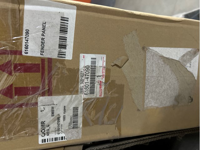 Крило праве заднє 6160147090 TOYOTA