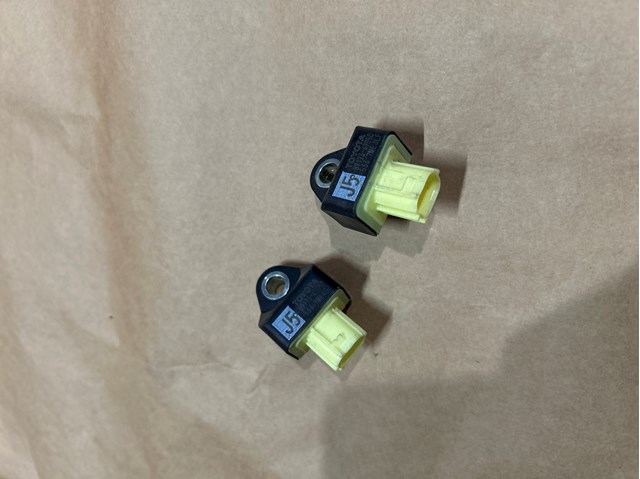 Датчик Айрбег передній 8917347050 TOYOTA