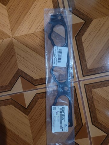 Прокладка впускного колектора нижня права 284113C622 HYUNDAI