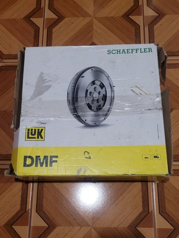 Маховик двигуна 415033010 LUK