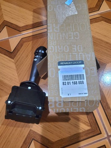 Перемикач підрульовий, правий 8201168008 RENAULT