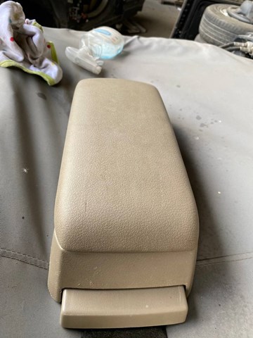Підлокітник центральній консолі 1WN92DK2AA CHRYSLER