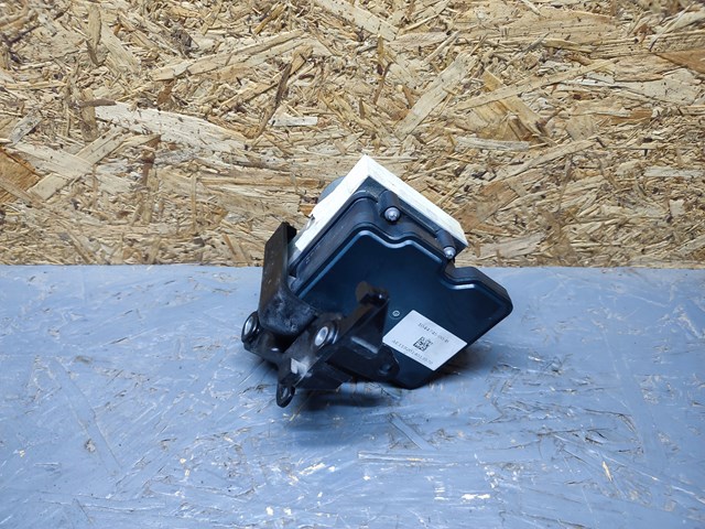 Насос АБС (ABS) головного гальмівного циліндра 104474500B Tesla Model