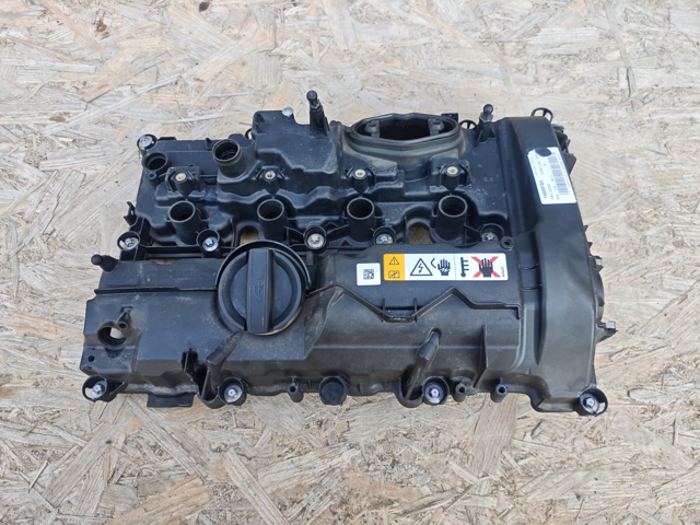 Кришка двигуна 11127611278 BMW