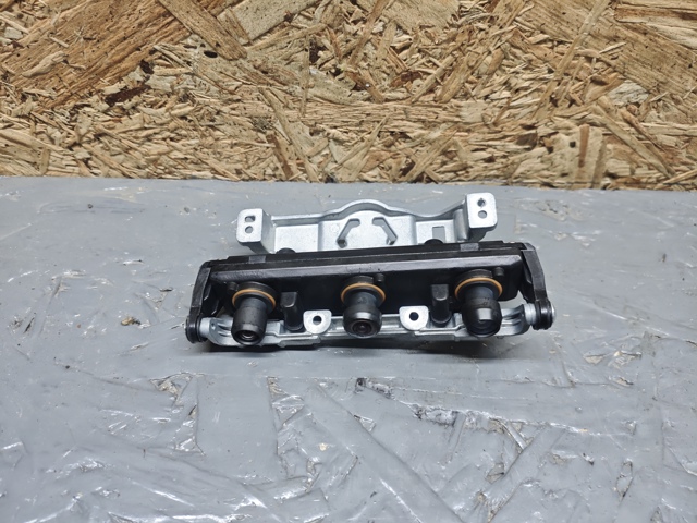 Камера заднього виду 114374600D Tesla Model