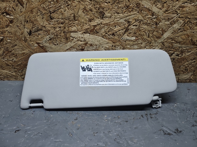 Козирок протисонячний 3G0857552 VAG