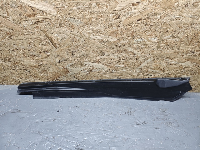 Ущільнювач арки крила 51767419386 BMW