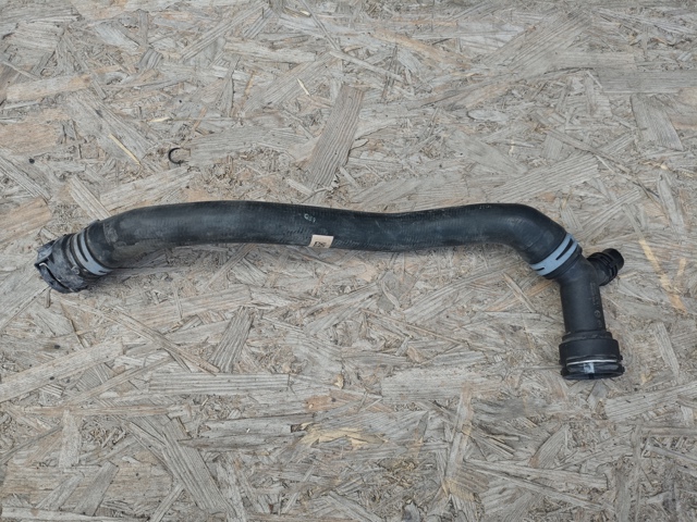 Шланги системи охолодження 80A122101BK VAG