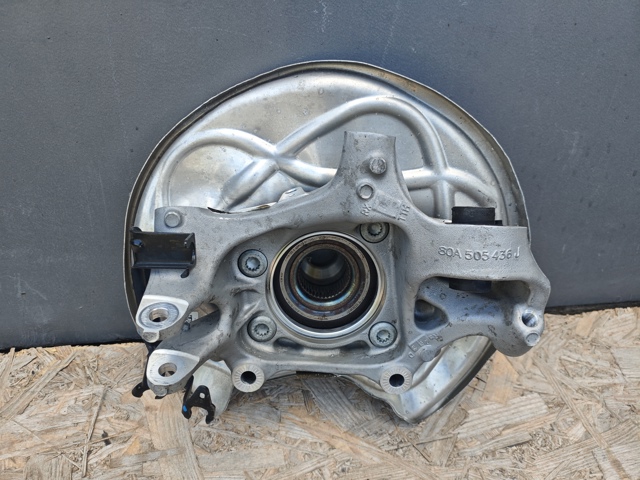 Цапфа права 80A505436J VAG