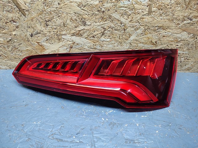 Задні ліхтарі 80A945094A VAG