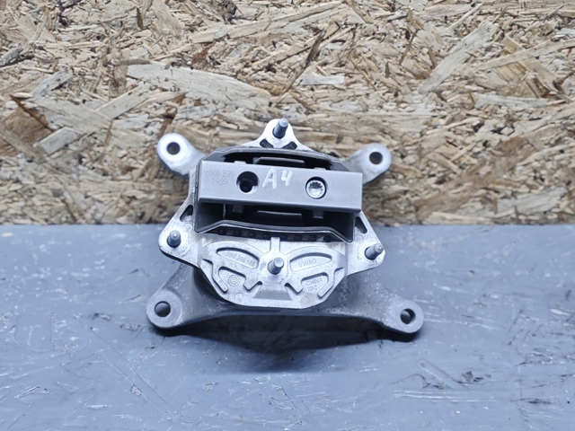 Опора коробки передач 8W0399156 VAG
