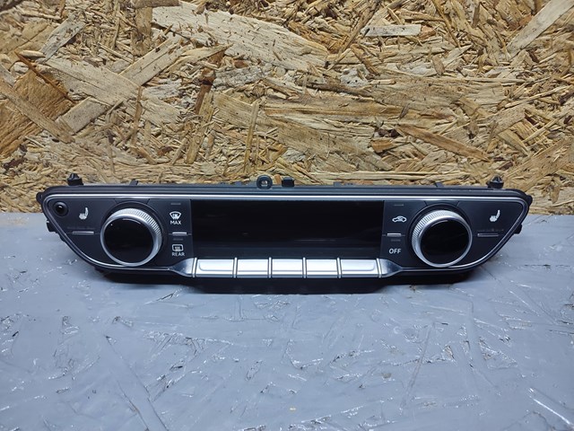 Регулятор вентилятора обігрівача 8W0820043G VAG