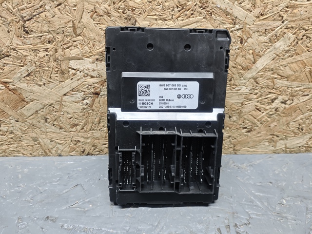 Модуль управління (ЕБУ) бортової мережі 8W0907063DG VAG